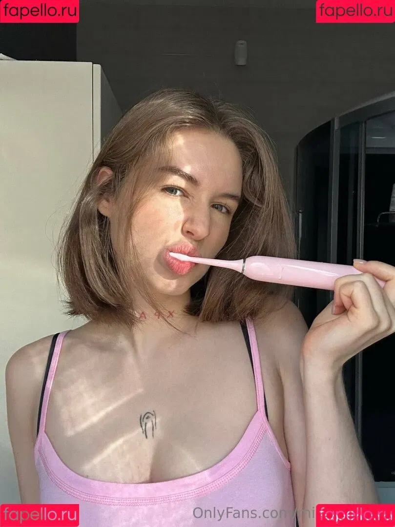 mira_wonder / mira_wonderkiss Onlyfans Photo Gallery 