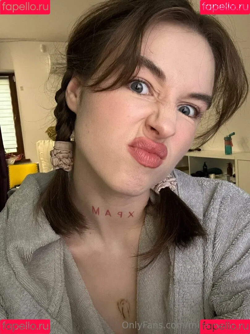 mira_wonder / mira_wonderkiss Onlyfans Photo Gallery 