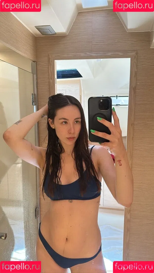 Aurora Ramazzotti / Michelle Hunziker's daughter / therealauroragram Onlyfans Photo Gallery 