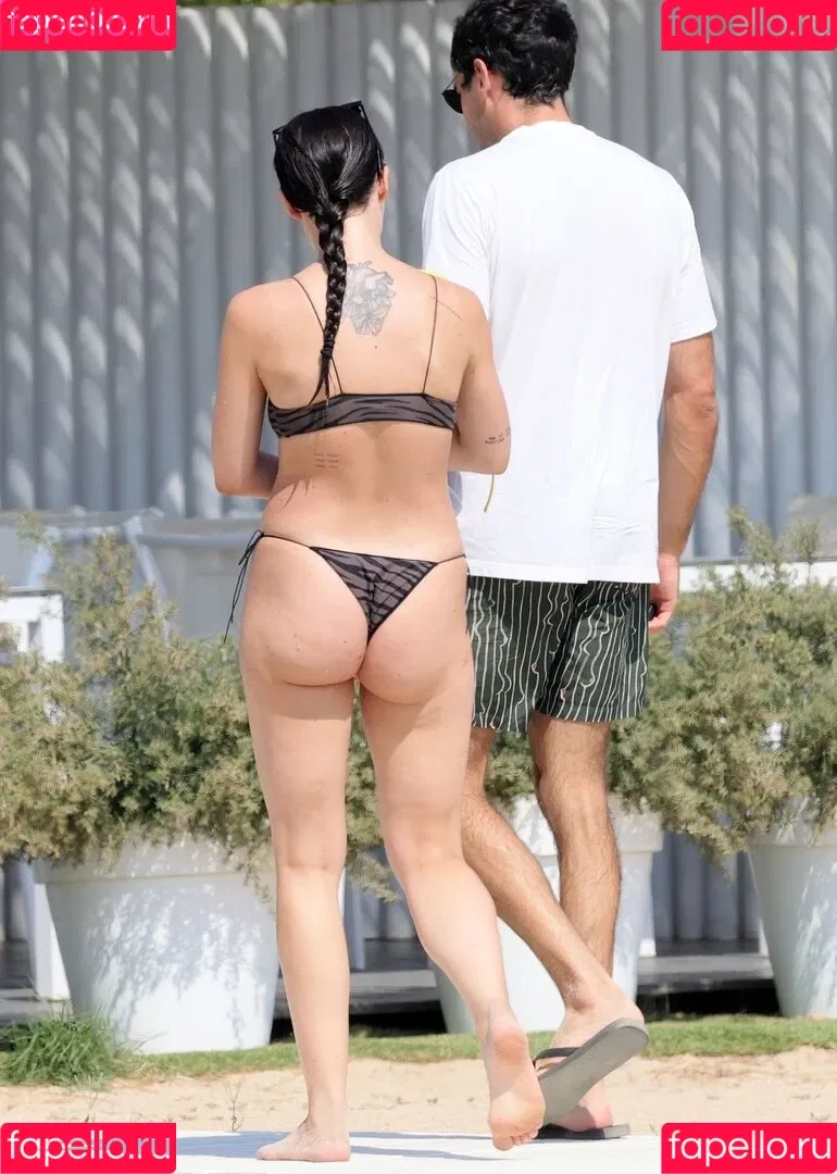 Aurora Ramazzotti / Michelle Hunziker's daughter / therealauroragram Onlyfans Photo Gallery 