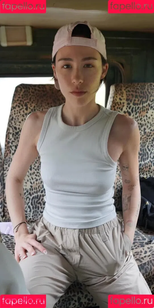 Aurora Ramazzotti / Michelle Hunziker's daughter / therealauroragram Onlyfans Photo Gallery 