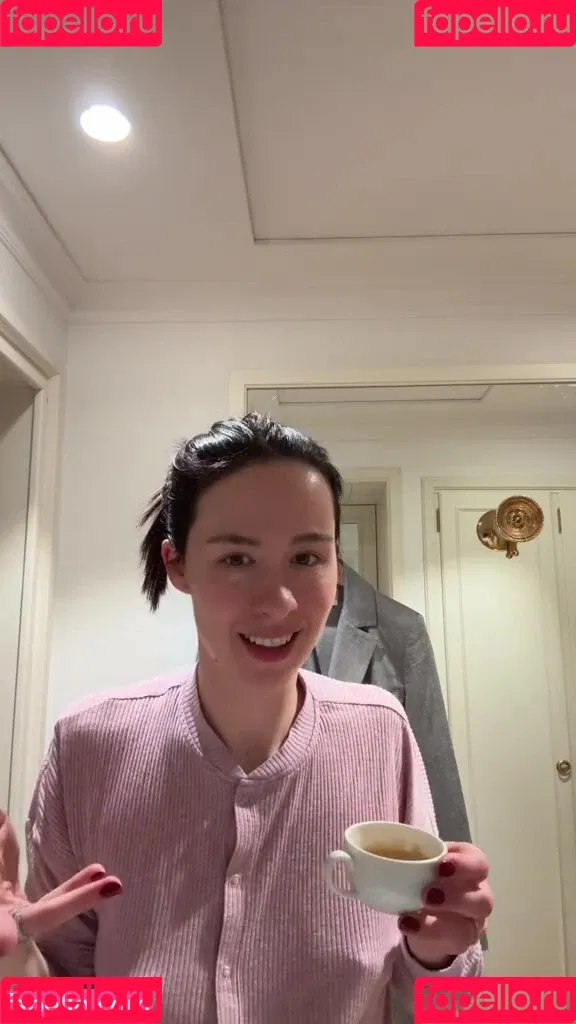 Aurora Ramazzotti / Michelle Hunziker's daughter / therealauroragram Onlyfans Photo Gallery 