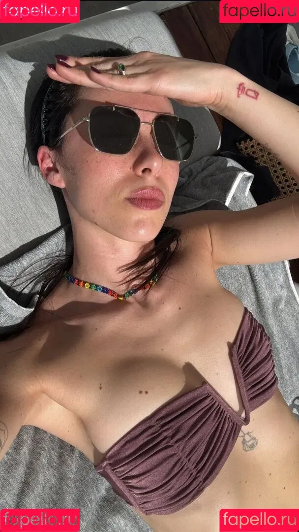 Aurora Ramazzotti / Michelle Hunziker's daughter / therealauroragram Onlyfans Photo Gallery 