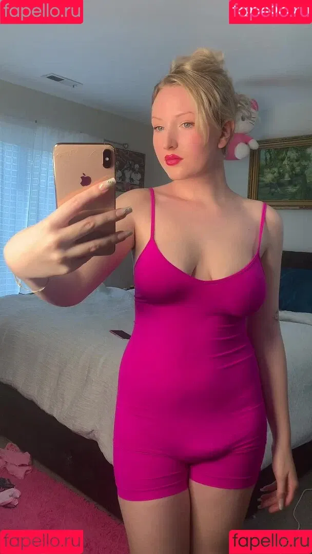 Cece Nicole Smith / anyuser / cecenicolesmith / ittybitty_cece_fitty Onlyfans Photo Gallery 