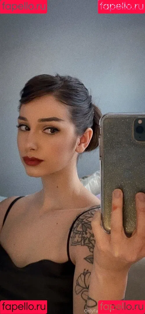 https: / mamiii111 / nami.lune / namimamilune Onlyfans Photo Gallery 