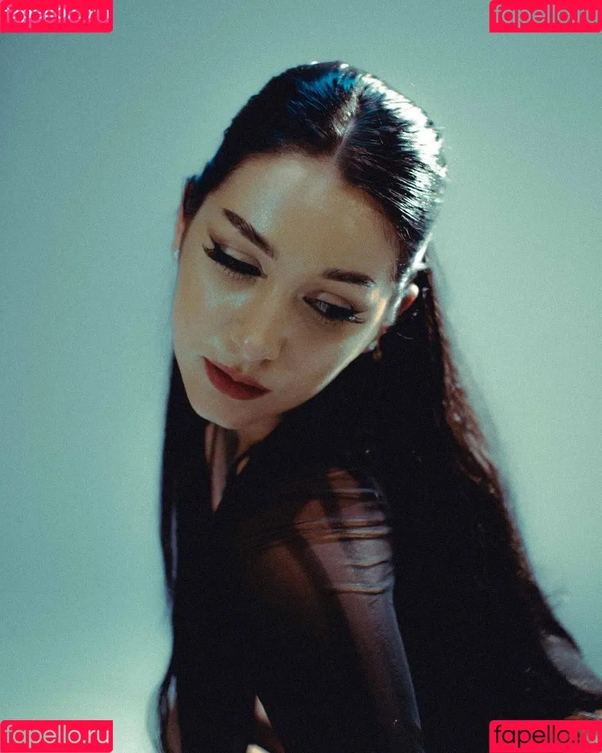 https: / mamiii111 / nami.lune / namimamilune Onlyfans Photo Gallery 