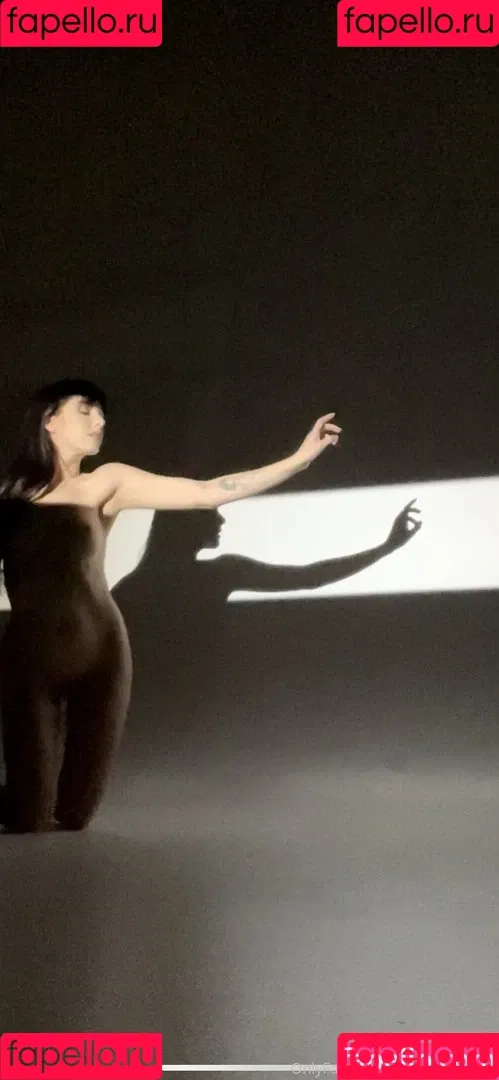 https: / mamiii111 / nami.lune / namimamilune Onlyfans Photo Gallery 