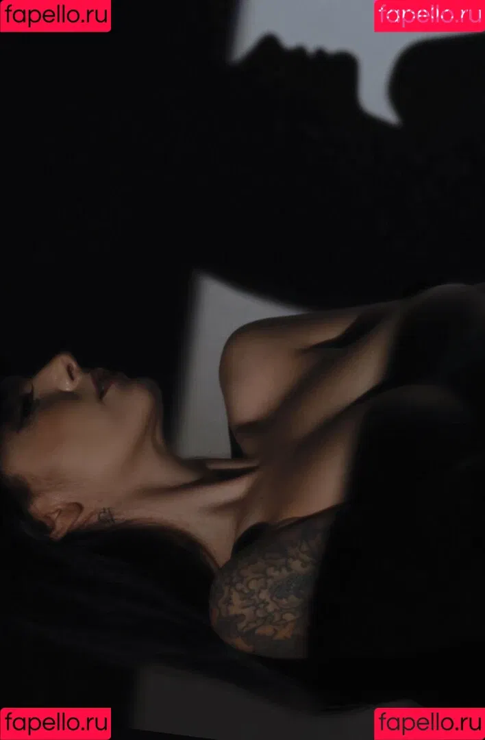 https: / mamiii111 / nami.lune / namimamilune Onlyfans Photo Gallery 