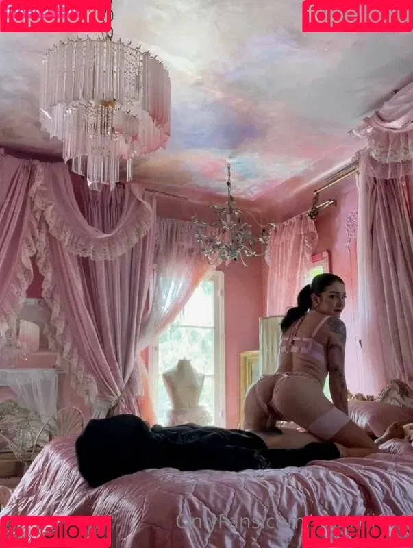 https: / mamiii111 / nami.lune / namimamilune Onlyfans Photo Gallery 