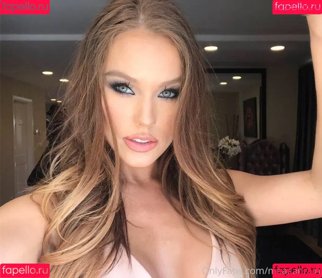 Megan Rain / meganmecrazyXX / meganrain / meganrainofficial_ Onlyfans Photo Gallery 