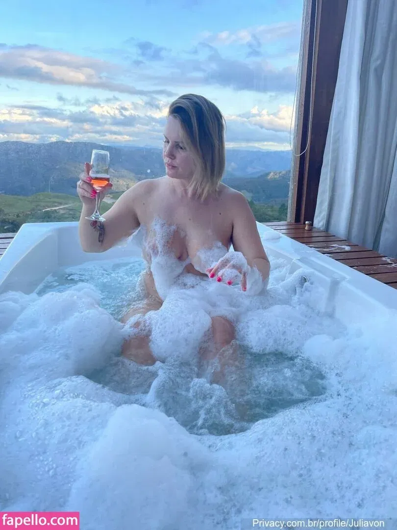 Julia Von Muhlen / juliavon36 / loirajuliavon Onlyfans Photo Gallery 