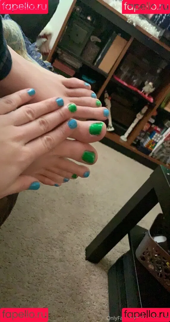 xolittlelady6 / xolittleladyox / xolittleladyxo Onlyfans Photo Gallery 