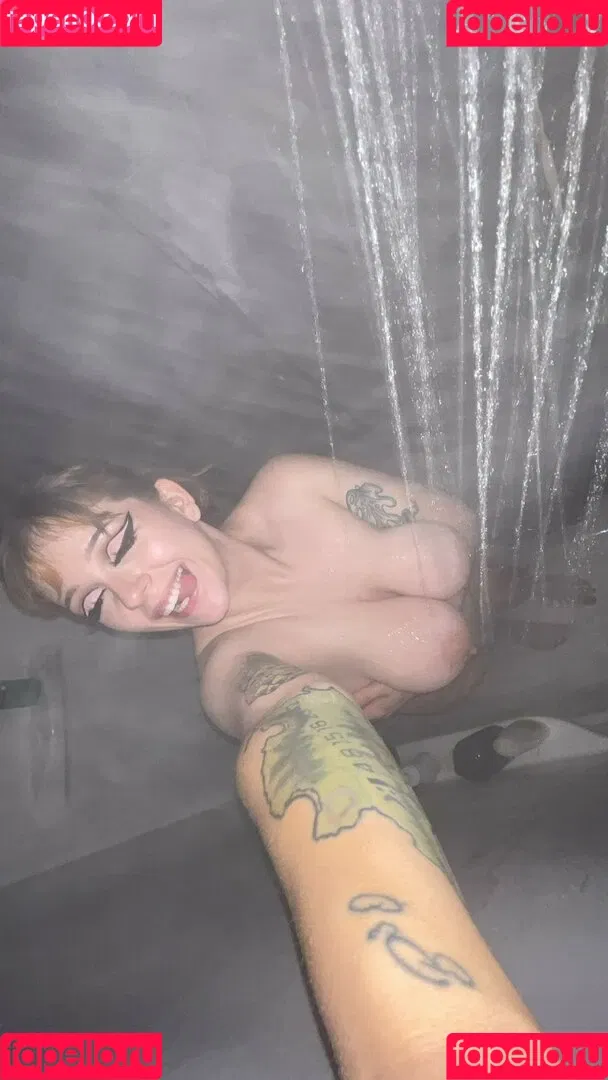 xolittlelady6 / xolittleladyox / xolittleladyxo Onlyfans Photo Gallery 