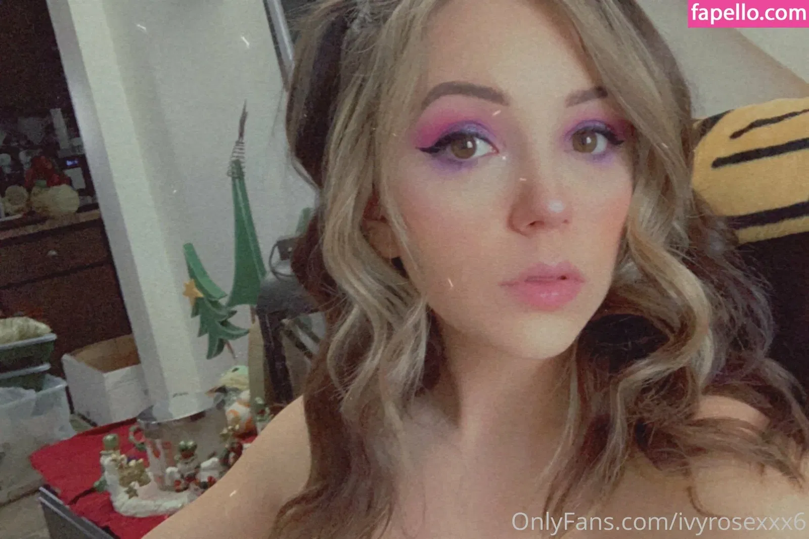 xolittlelady6 / xolittleladyox / xolittleladyxo Onlyfans Photo Gallery 