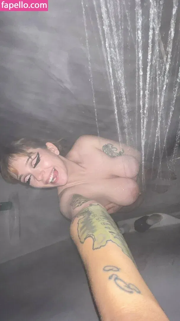 xolittlelady6 / xolittleladyox / xolittleladyxo Onlyfans Photo Gallery 