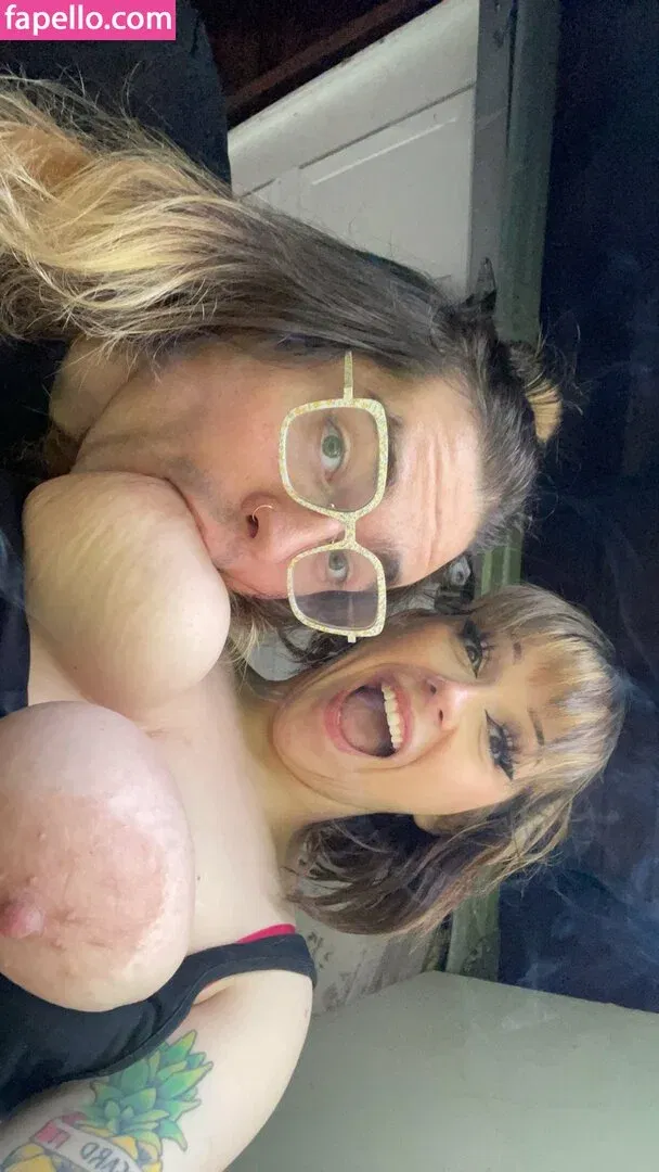 xolittlelady6 / xolittleladyox / xolittleladyxo Onlyfans Photo Gallery 