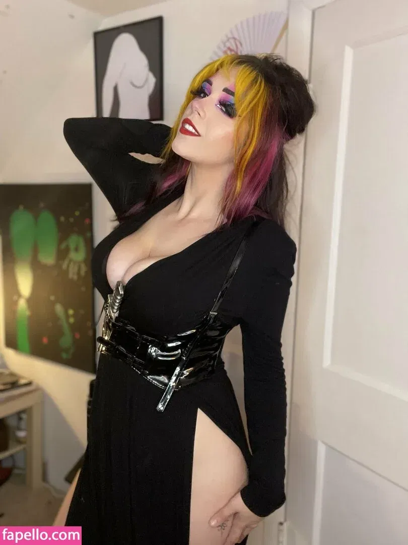 xolittlelady6 / xolittleladyox / xolittleladyxo Onlyfans Photo Gallery 