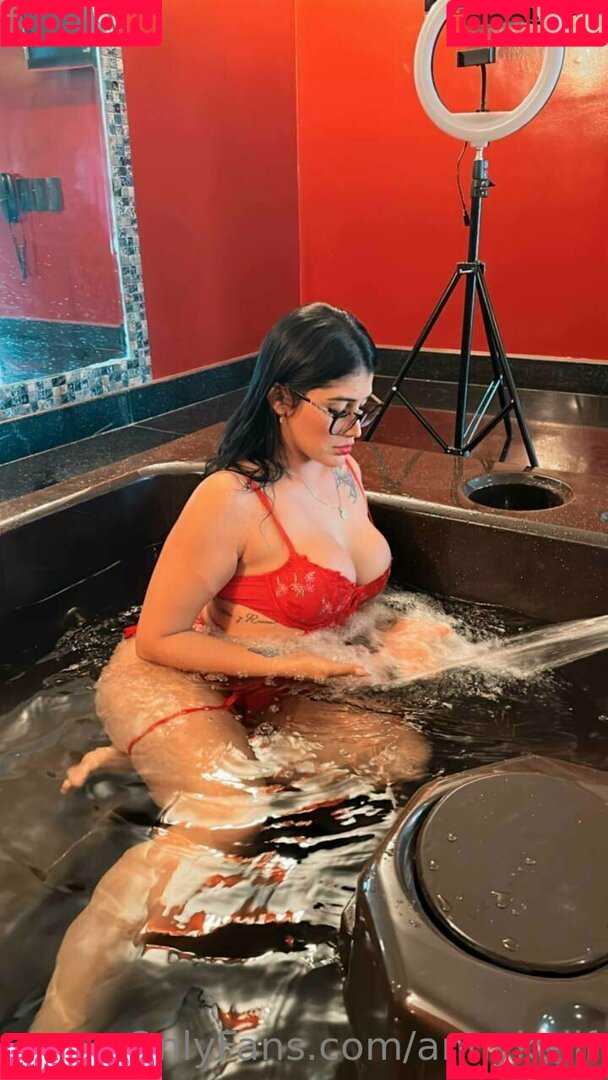 annykalif Onlyfans Photo Gallery 