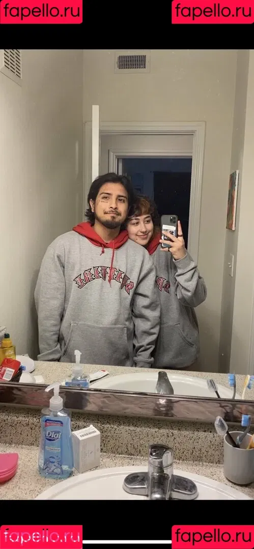 Azmideus / Suedmza / xslxtx Onlyfans Photo Gallery 