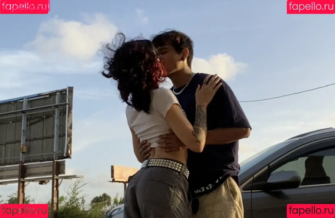 Azmideus / Suedmza / xslxtx Onlyfans Photo Gallery 