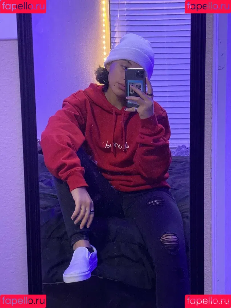 Azmideus / Suedmza / xslxtx Onlyfans Photo Gallery 