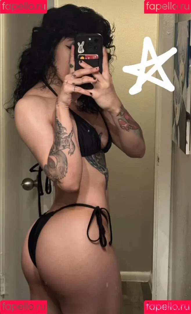 Azmideus / Suedmza / xslxtx Onlyfans Photo Gallery 