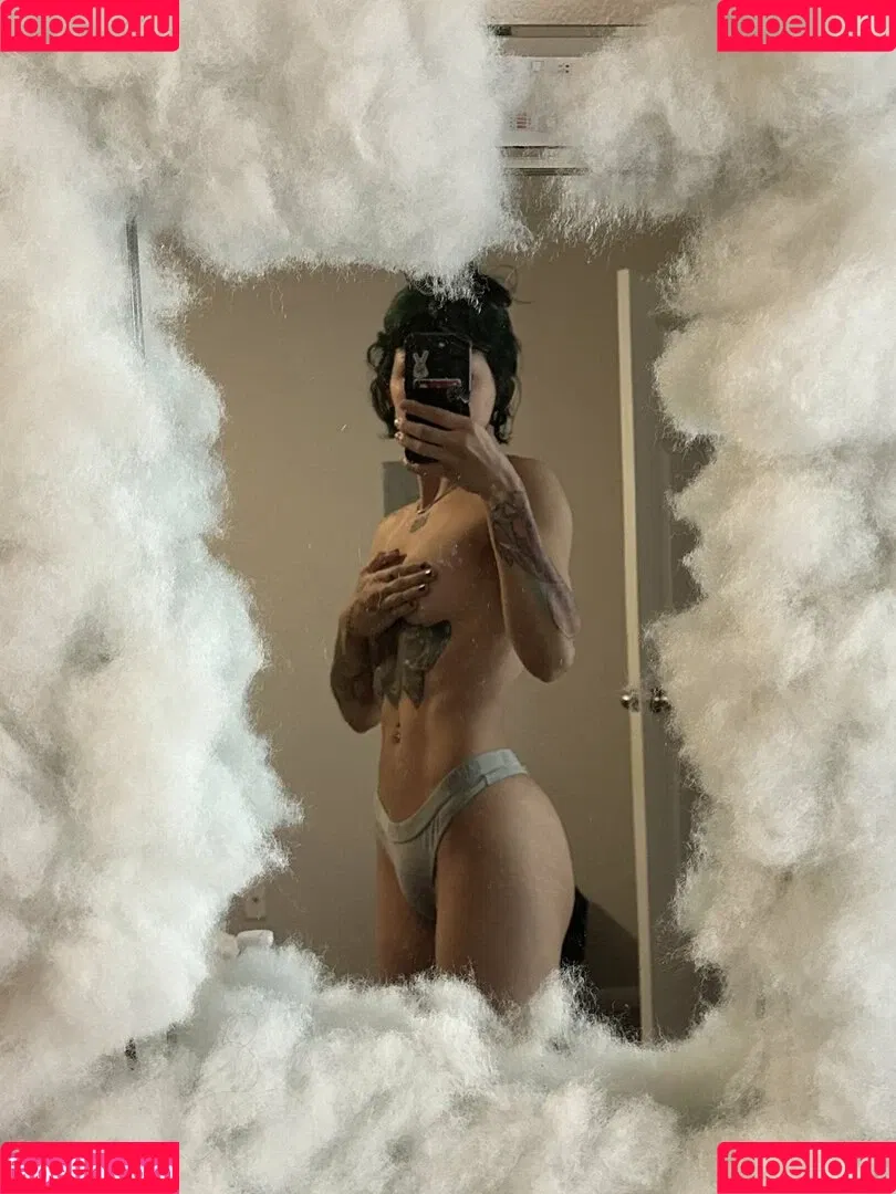 Azmideus / Suedmza / xslxtx Onlyfans Photo Gallery 