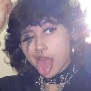 Azmideus / Suedmza / xslxtx Onlyfans Photo Gallery 