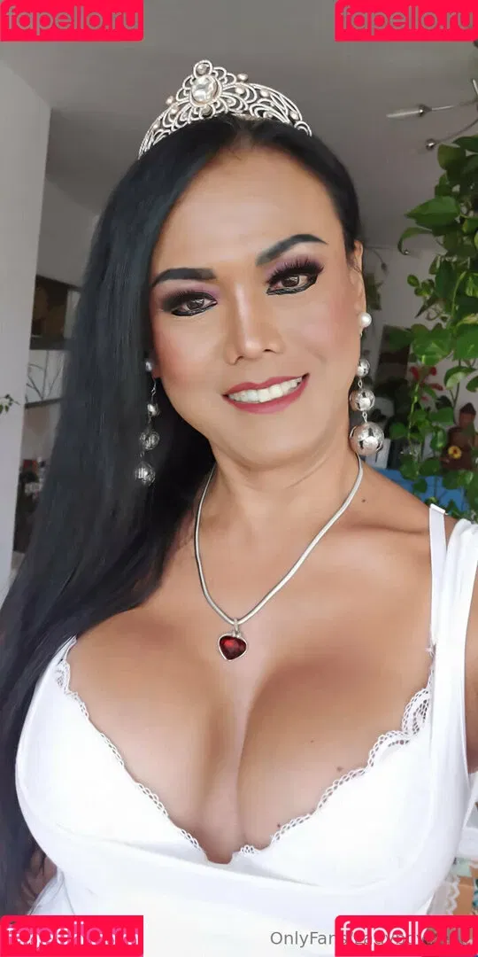 ladyboytiara / ladyboytstiara Onlyfans Photo Gallery 