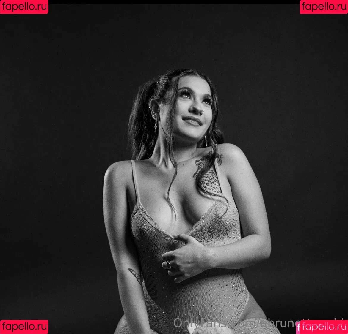 abrunettewrld Onlyfans Photo Gallery 