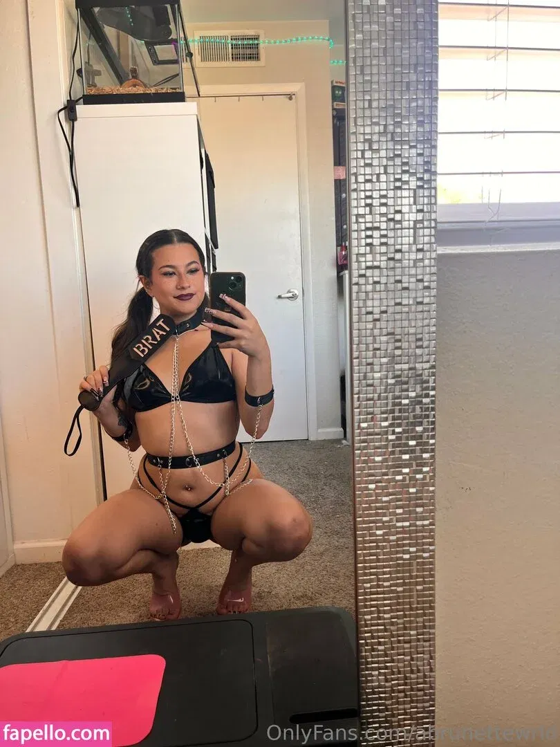 abrunettewrld Onlyfans Photo Gallery 