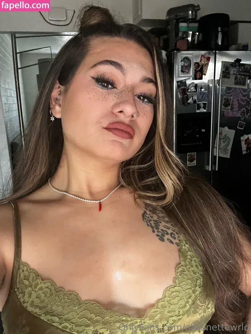 abrunettewrld Onlyfans Photo Gallery 