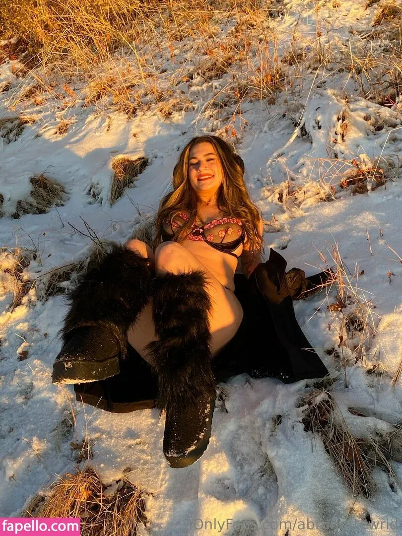 abrunettewrld Onlyfans Photo Gallery 