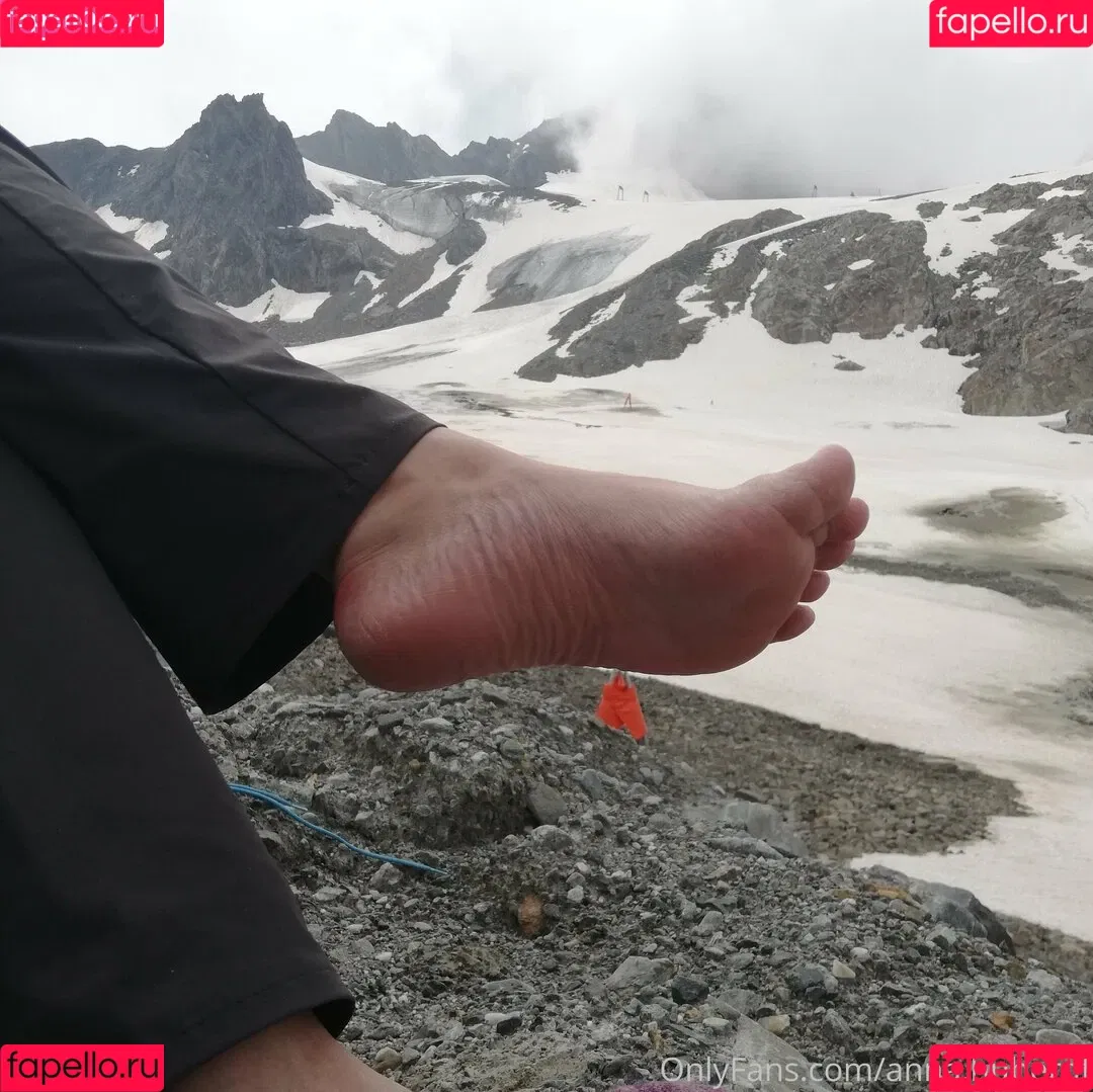 anna.huberof / modelannahuber Onlyfans Photo Gallery 