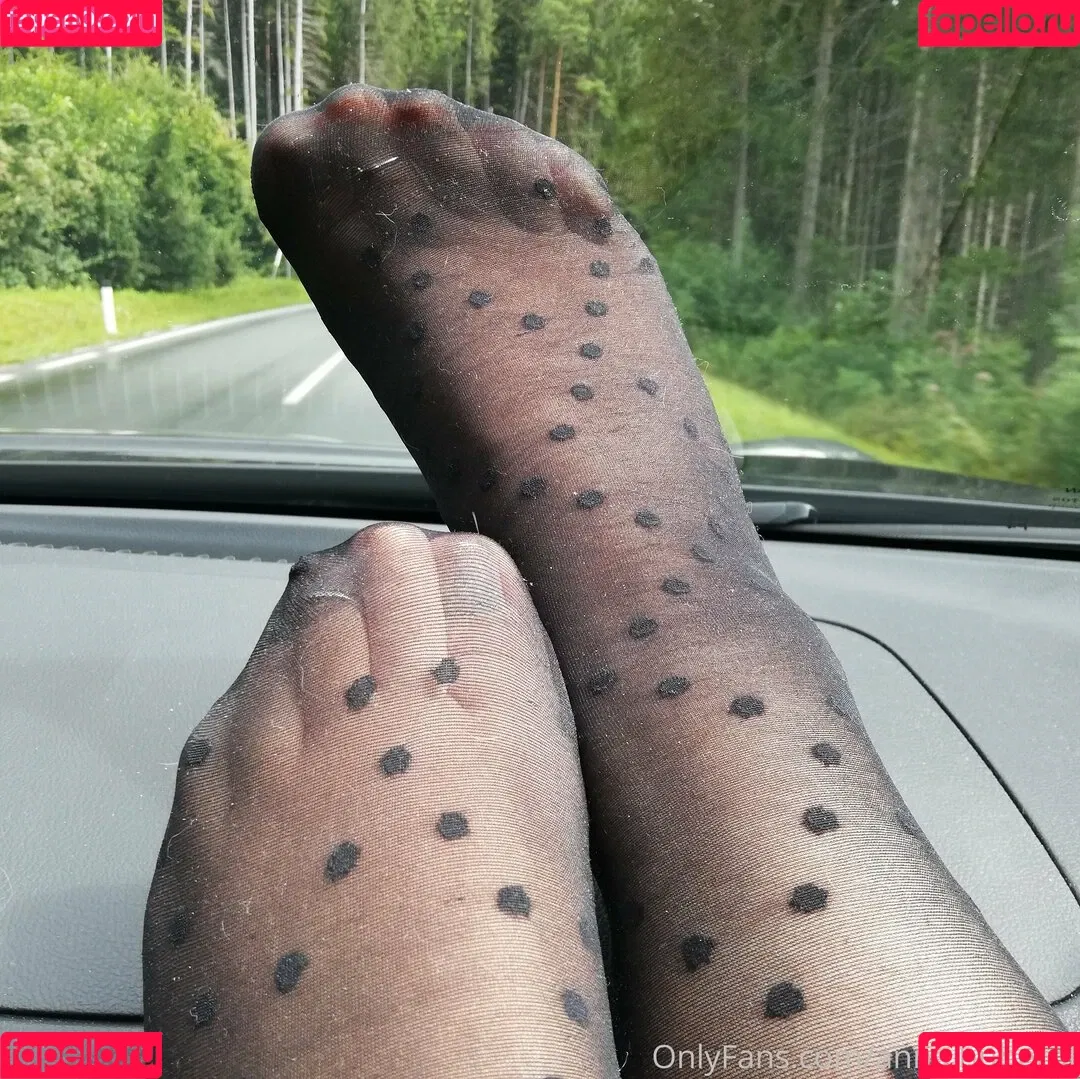 anna.huberof / modelannahuber Onlyfans Photo Gallery 