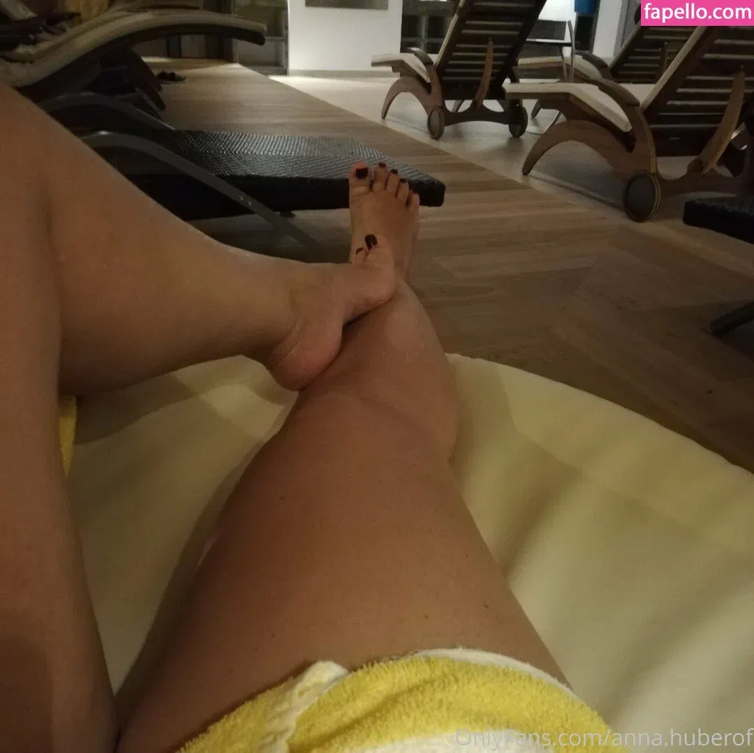 anna.huberof / modelannahuber Onlyfans Photo Gallery 