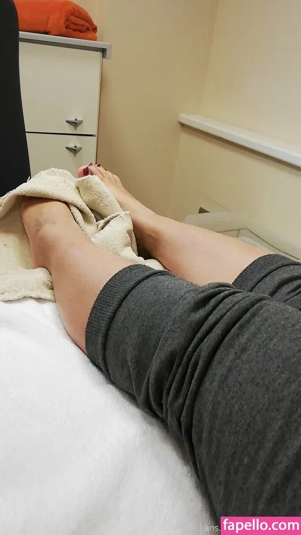 anna.huberof / modelannahuber Onlyfans Photo Gallery 