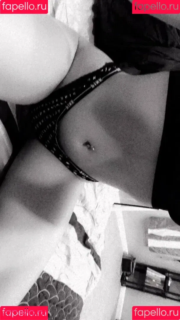 SmileyRiley Onlyfans Photo Gallery 