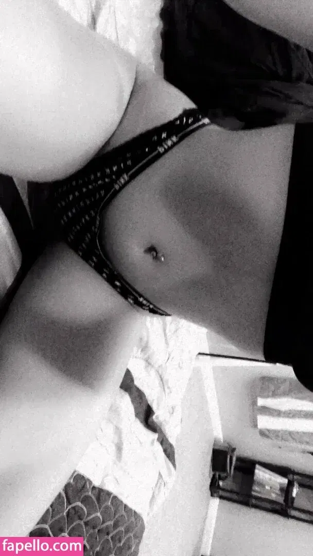 SmileyRiley Onlyfans Photo Gallery 