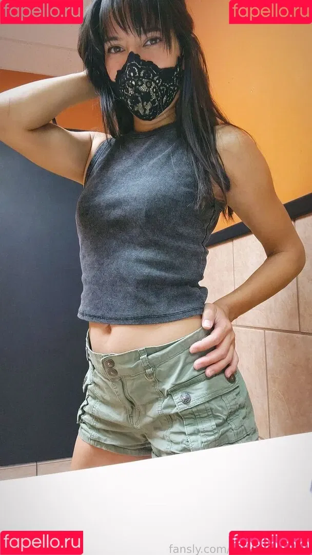 littlelillyfckslut / littlelillyy_ Onlyfans Photo Gallery 