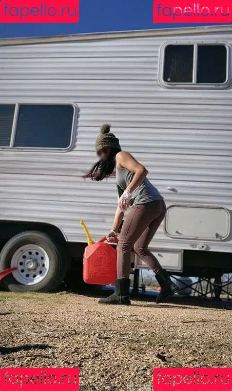 littlelillyfckslut / littlelillyy_ Onlyfans Photo Gallery 