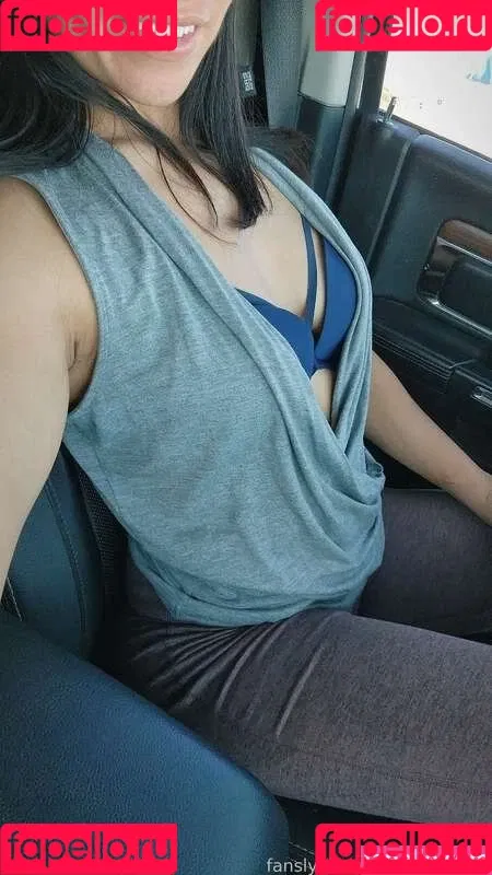 littlelillyfckslut / littlelillyy_ Onlyfans Photo Gallery 