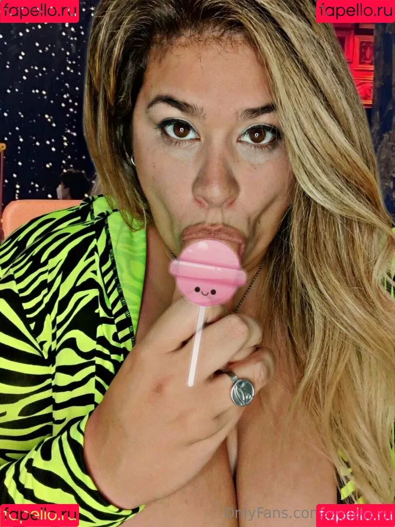 lelymaid / the_littlestmermaid Onlyfans Photo Gallery 