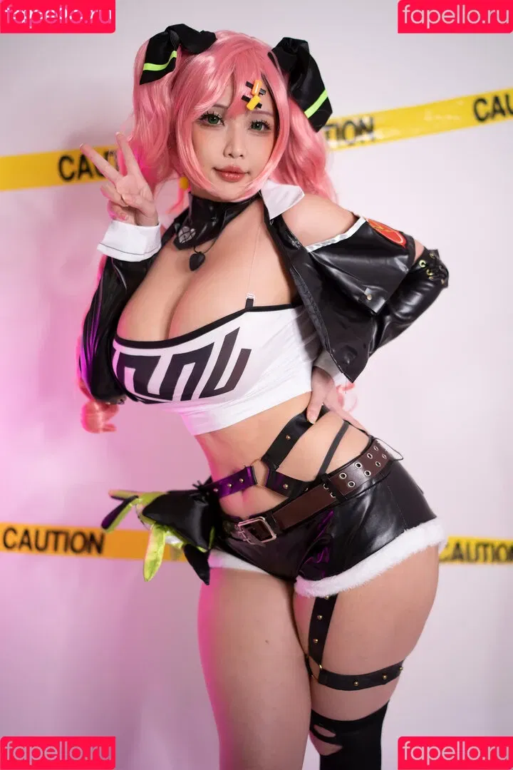 Hana Bunny / Hanna Dinh / hana.bunny_bunny / hanabunny / squishubunny Onlyfans Photo Gallery 