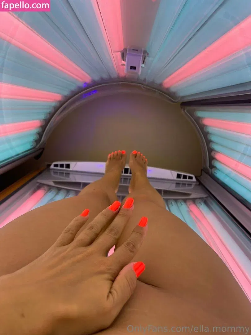 ella.mommy / mommyella Onlyfans Photo Gallery 