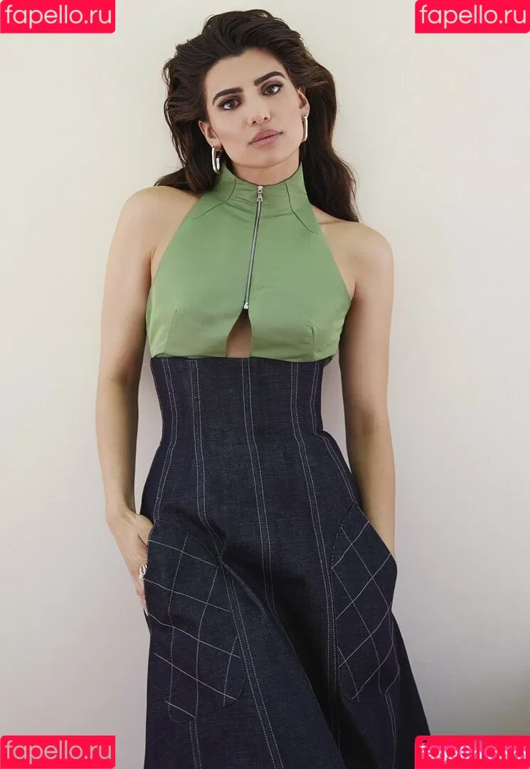 Claudia Doumit / Victoria Neuman: The Boys / claudiadoumit Onlyfans Photo Gallery 