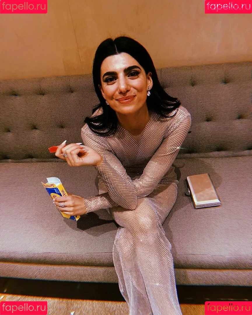 Claudia Doumit / Victoria Neuman: The Boys / claudiadoumit Onlyfans Photo Gallery 