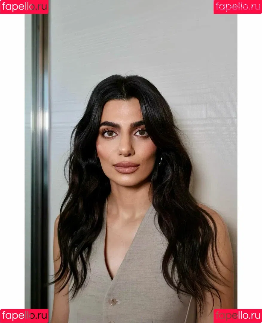 Claudia Doumit / Victoria Neuman: The Boys / claudiadoumit Onlyfans Photo Gallery 