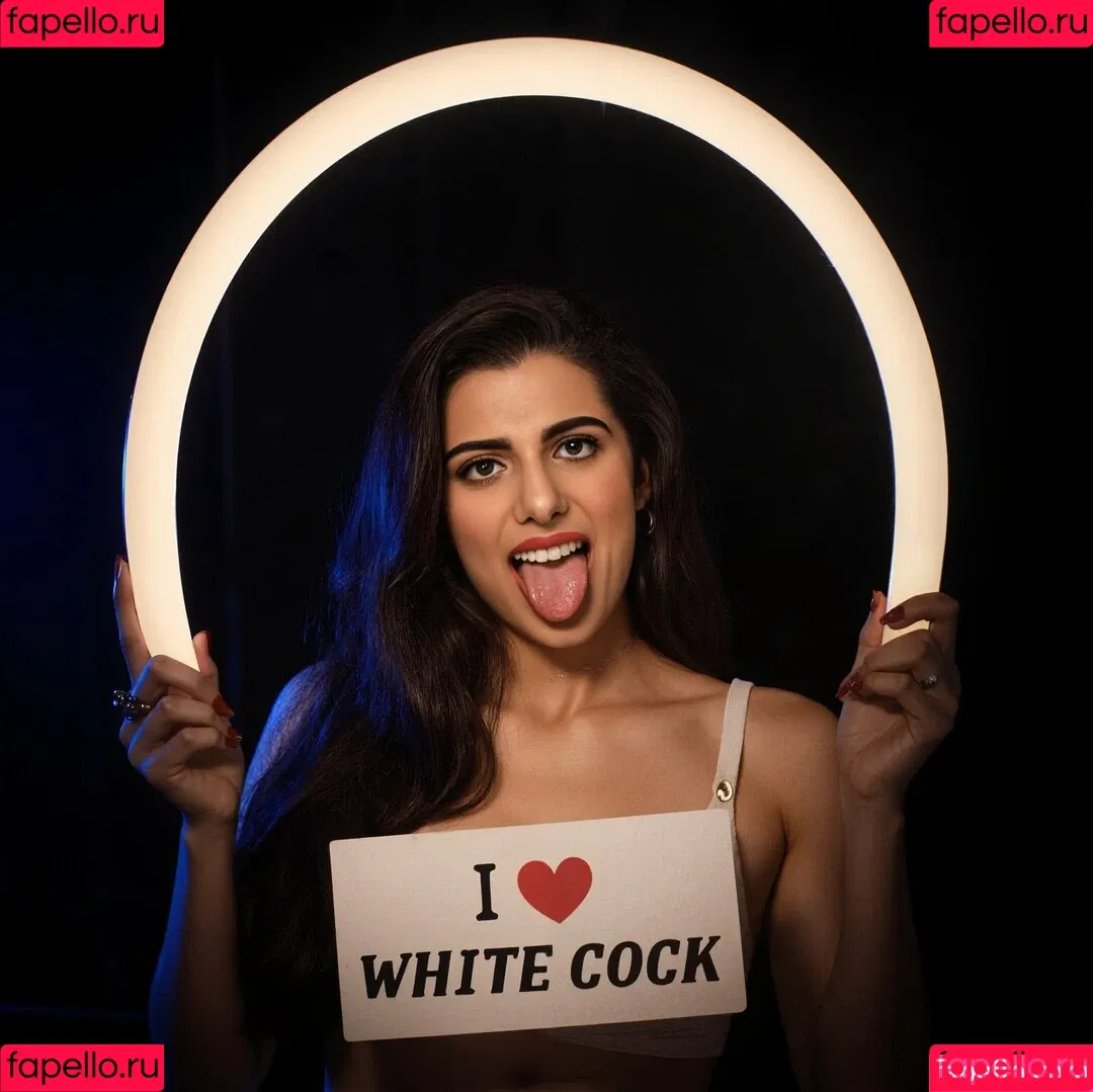 Claudia Doumit / Victoria Neuman: The Boys / claudiadoumit Onlyfans Photo Gallery 