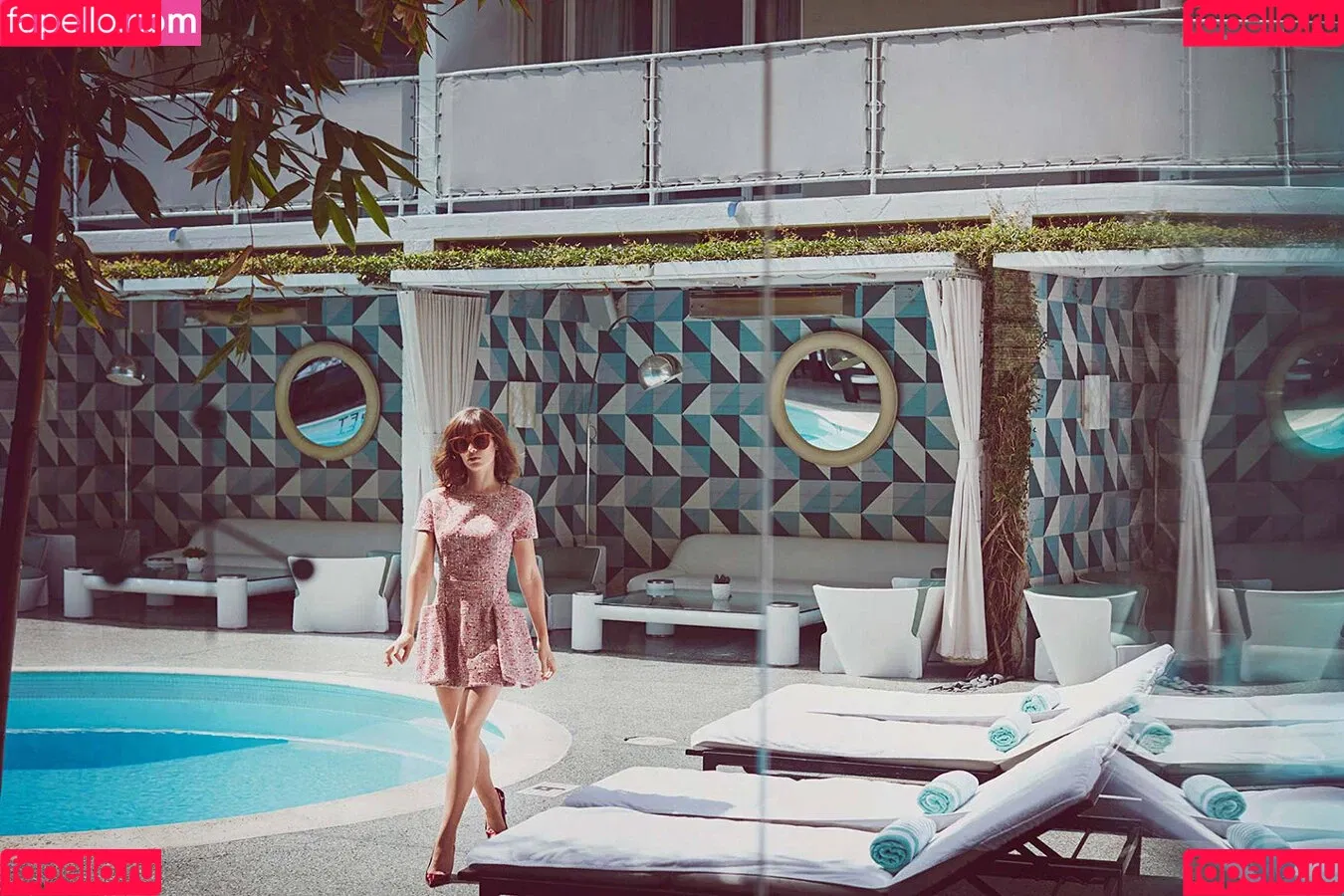 Lizzy Caplan / thelizzycaplan Onlyfans Photo Gallery 